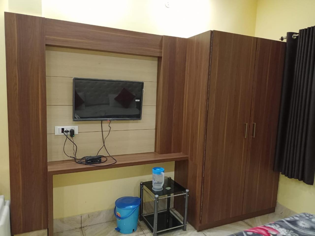 Hotel Vinayak Inn Haridwar Phòng bức ảnh